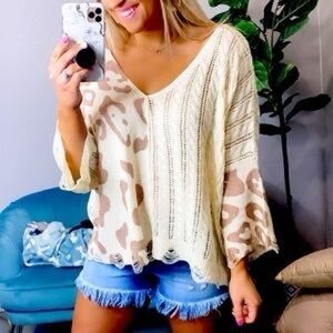 POL Cream and Tan Knit Blouse